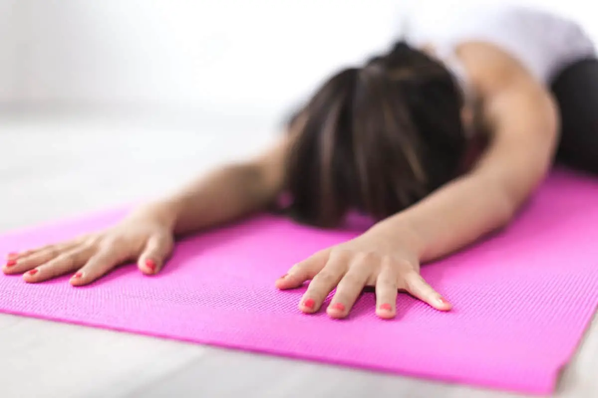10 Differences Between Yoga and Stretching