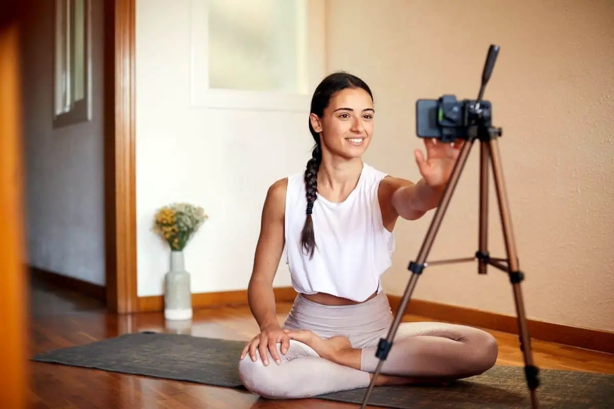 How To Teach Yoga Online: 8 Things You Need To Know