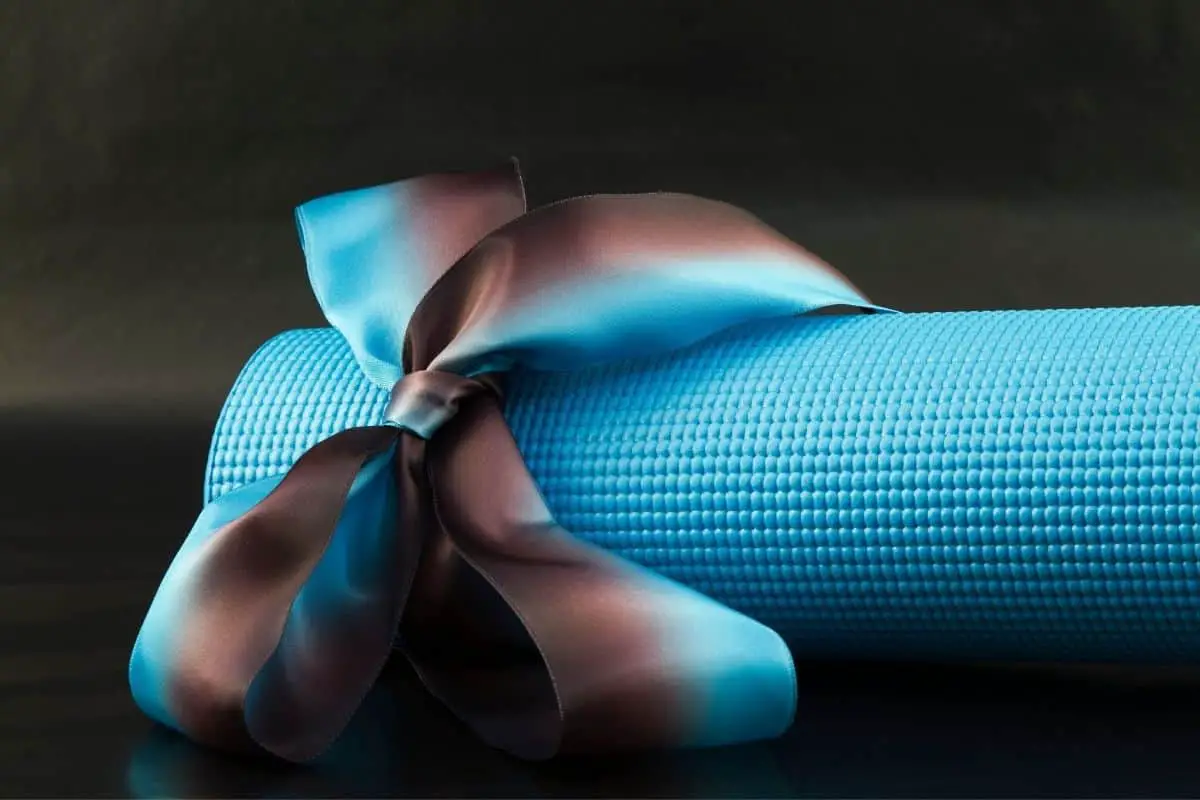 What Every Yoga Teacher Needs – 20+ Great Gift Ideas